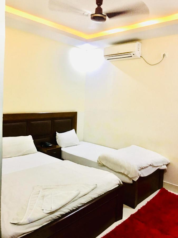 Hotel Suramma Rummindei Bagian luar foto
