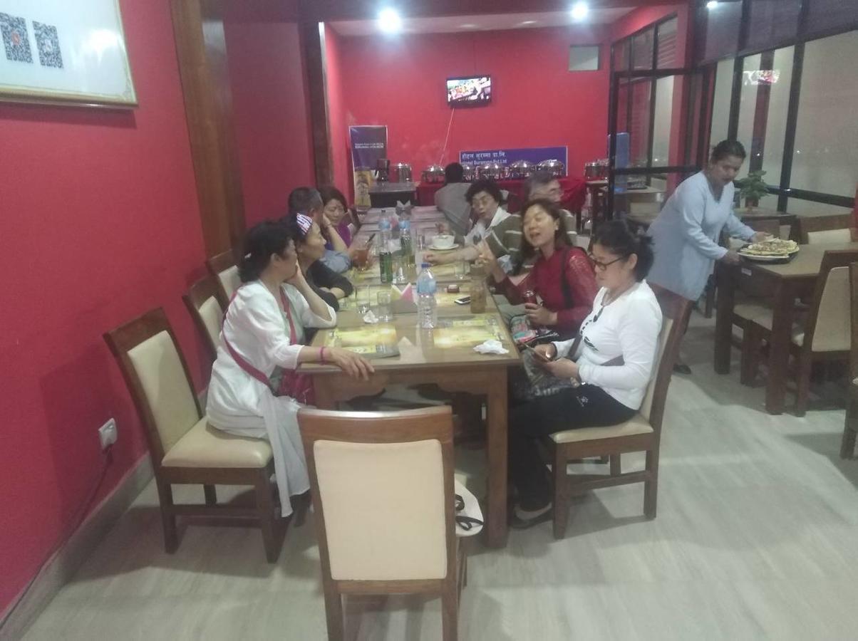 Hotel Suramma Rummindei Bagian luar foto